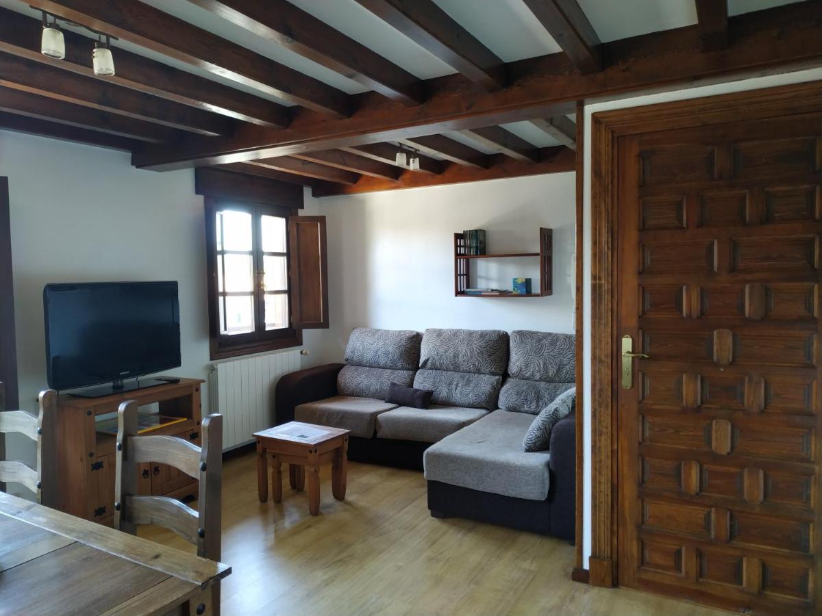 Apartamentos Llave De Santillana Santillana del Mar Eksteriør bilde