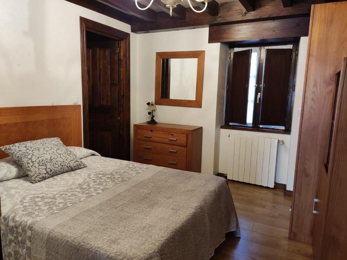 Apartamentos Llave De Santillana Santillana del Mar Eksteriør bilde