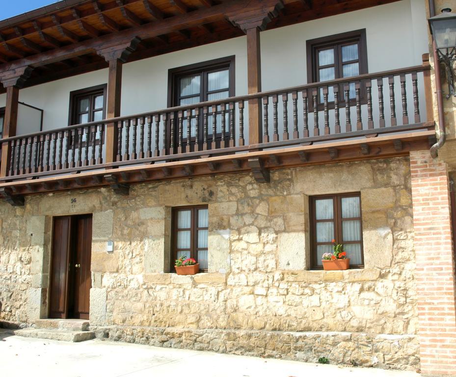 Apartamentos Llave De Santillana Santillana del Mar Rom bilde